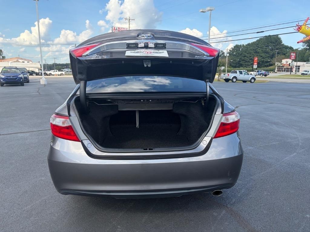 Toyota Camry XLE Auto (Natl) 2017