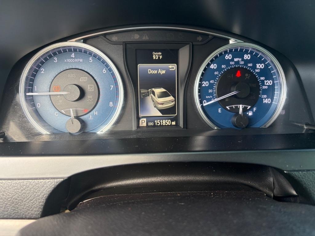 Toyota Camry XLE Auto (Natl) 2017