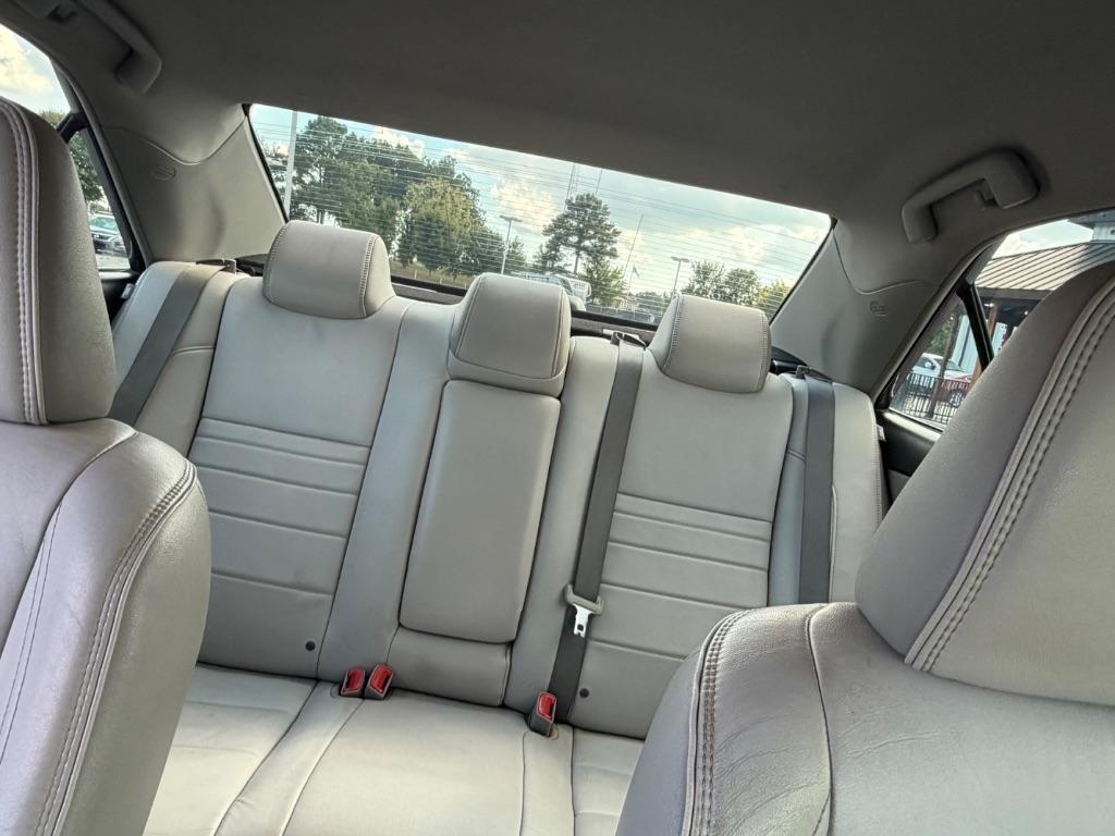 Toyota Camry XLE Auto (Natl) 2017