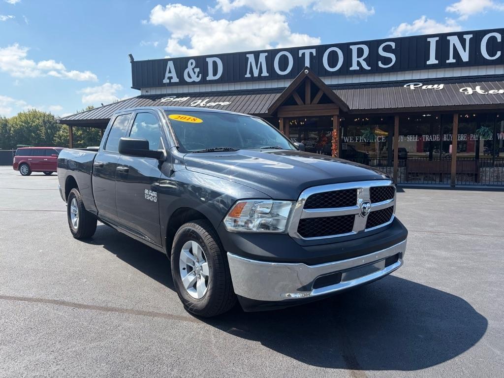RAM 1500 Tradesman 4x2 Quad Cab 6'4" Box 2018