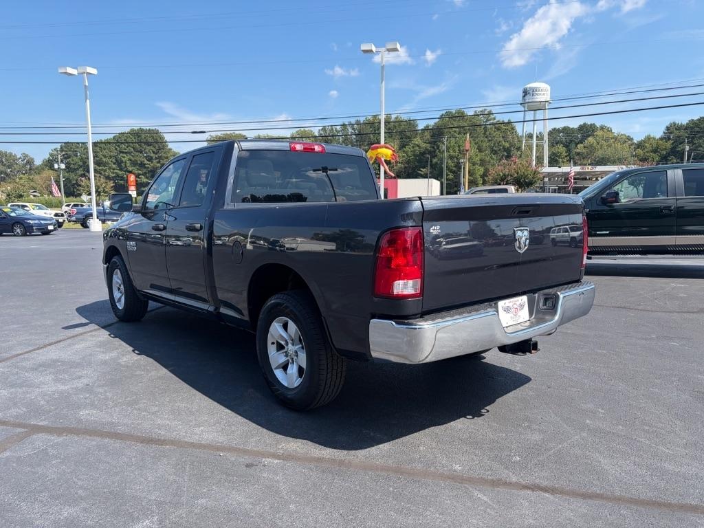 RAM 1500 Tradesman 4x2 Quad Cab 6'4" Box 2018