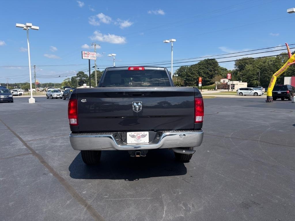 RAM 1500 Tradesman 4x2 Quad Cab 6'4" Box 2018