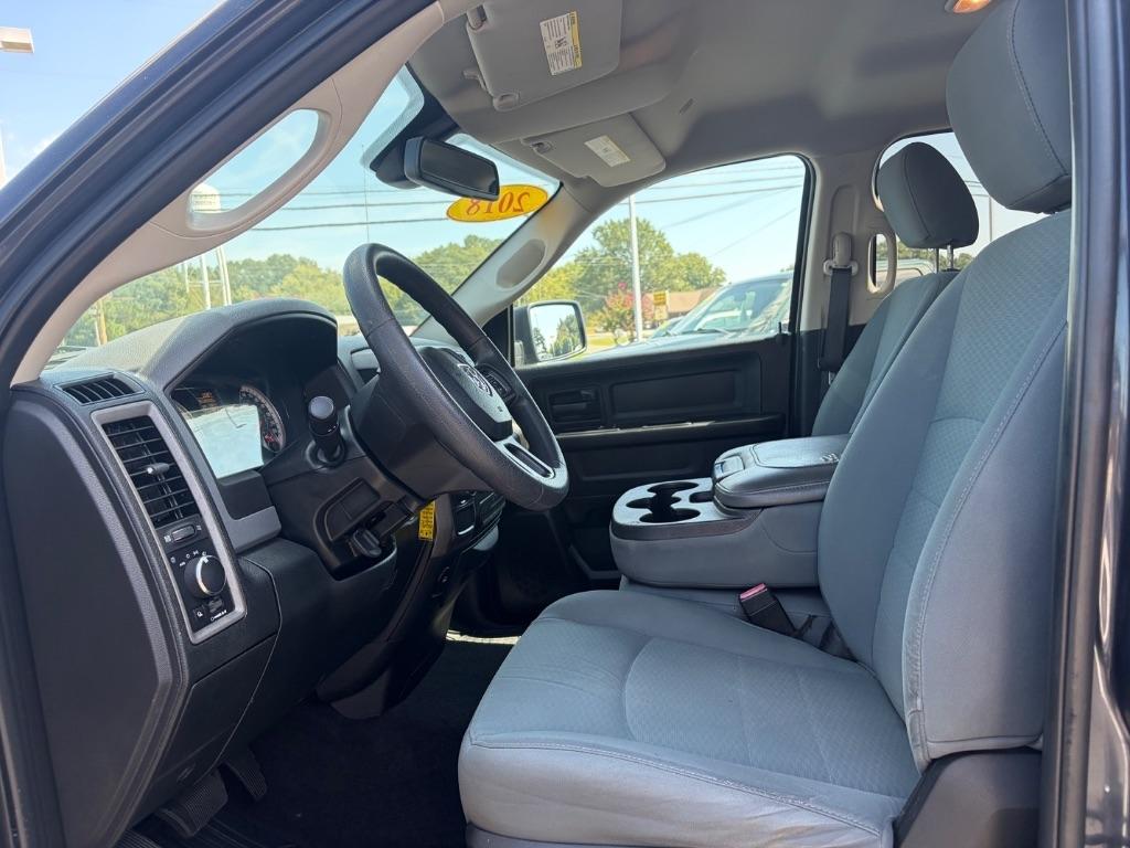 RAM 1500 Tradesman 4x2 Quad Cab 6'4" Box 2018