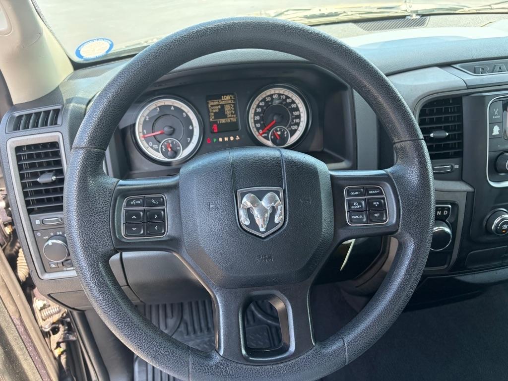 RAM 1500 Tradesman 4x2 Quad Cab 6'4" Box 2018