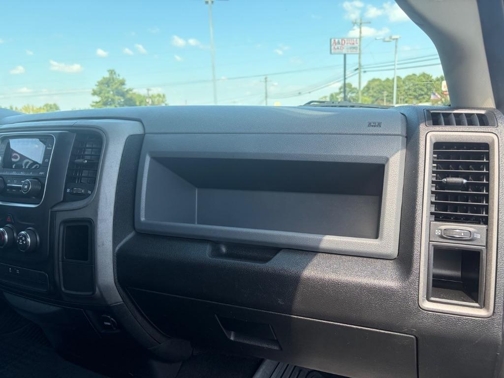 RAM 1500 Tradesman 4x2 Quad Cab 6'4" Box 2018