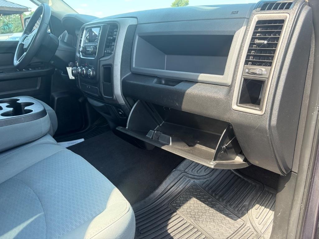 RAM 1500 Tradesman 4x2 Quad Cab 6'4" Box 2018