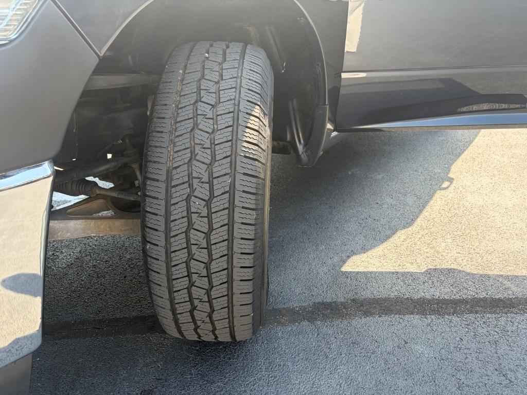 RAM 1500 Tradesman 4x2 Quad Cab 6'4" Box 2018