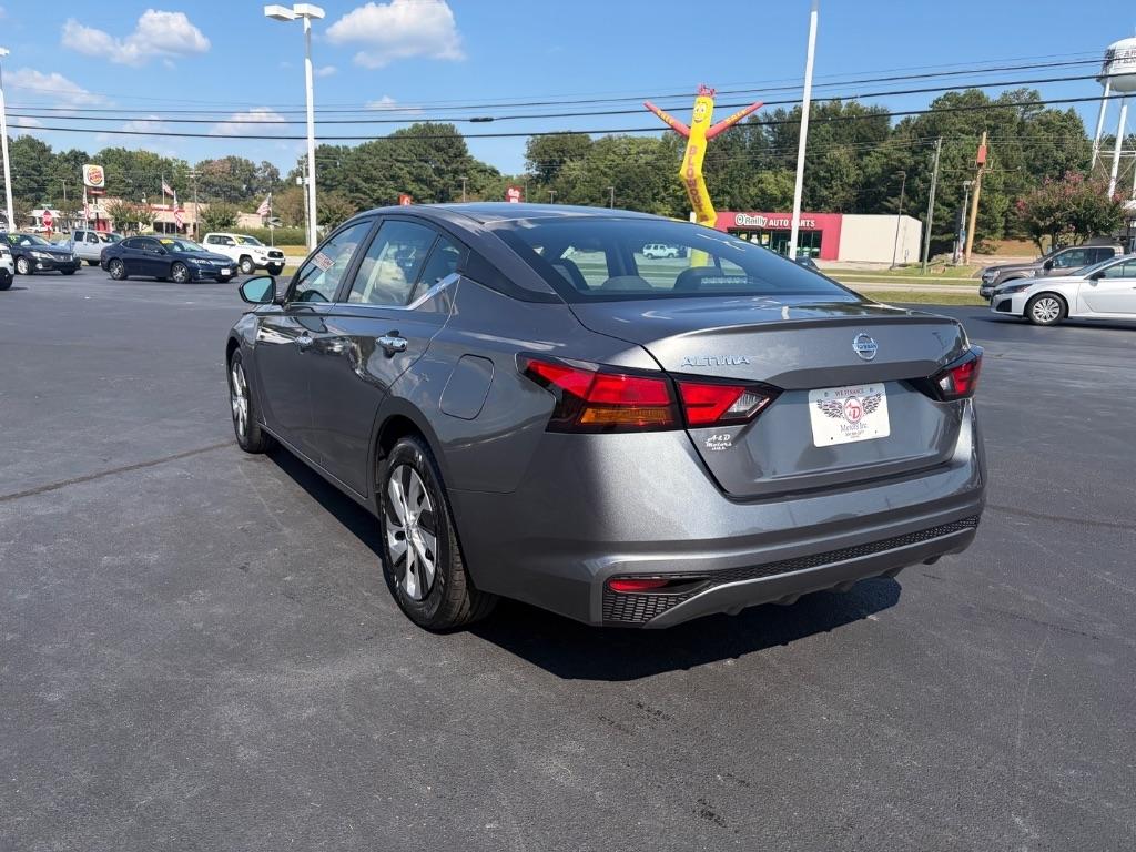 Nissan Altima 2.5 S Sedan 2022