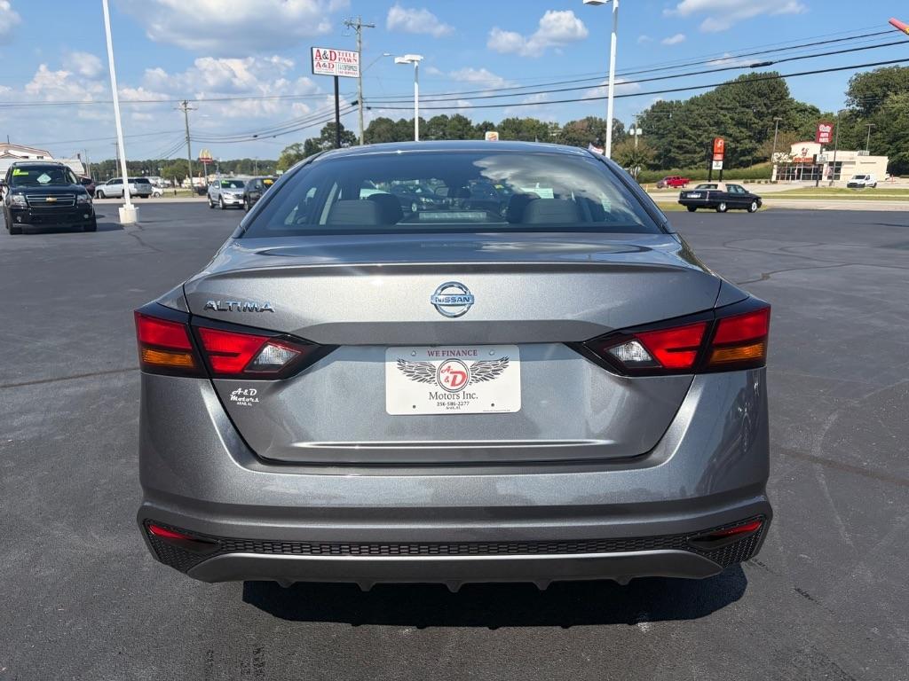 Nissan Altima 2.5 S Sedan 2022