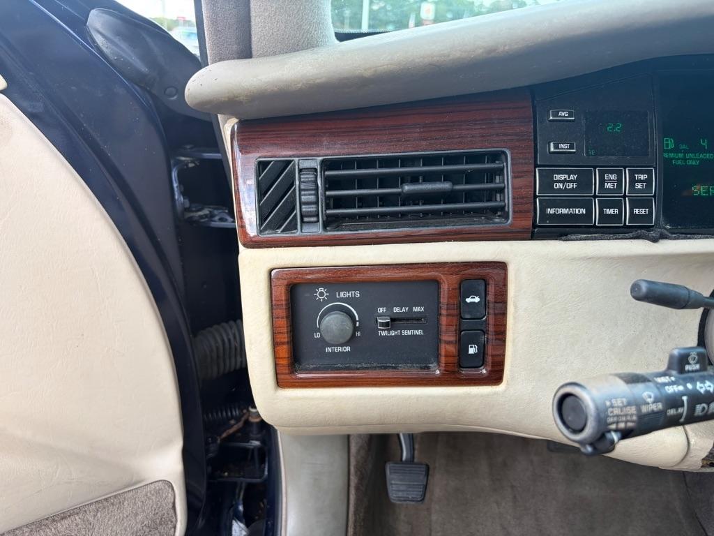 Cadillac Concours 4dr Sedan 1994