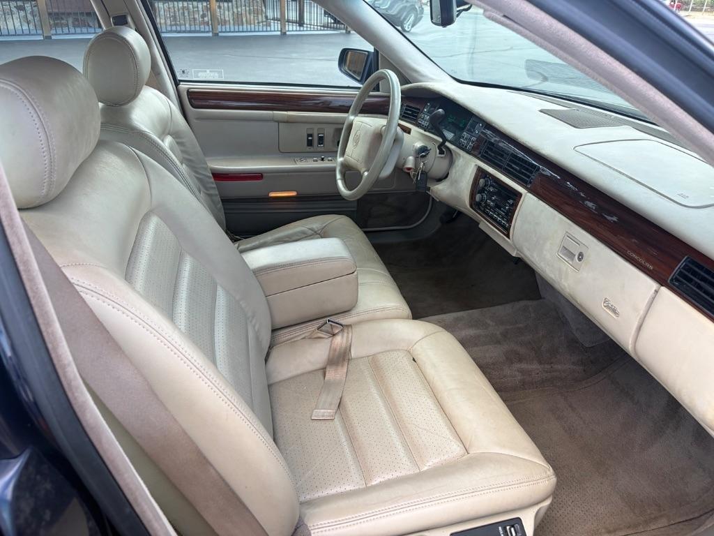 Cadillac Concours 4dr Sedan 1994
