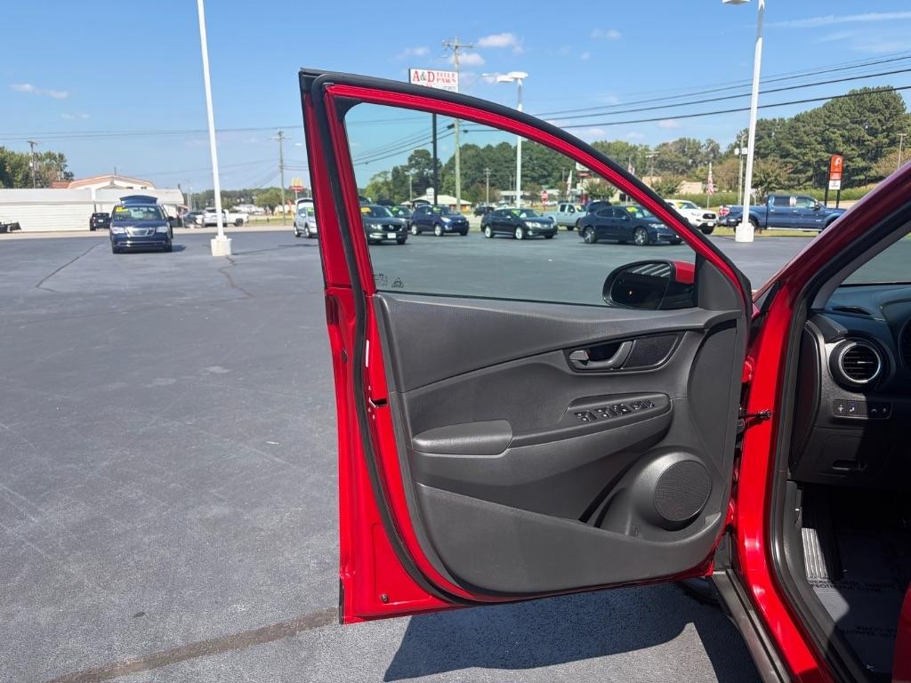 Hyundai Kona SEL Auto AWD 2021