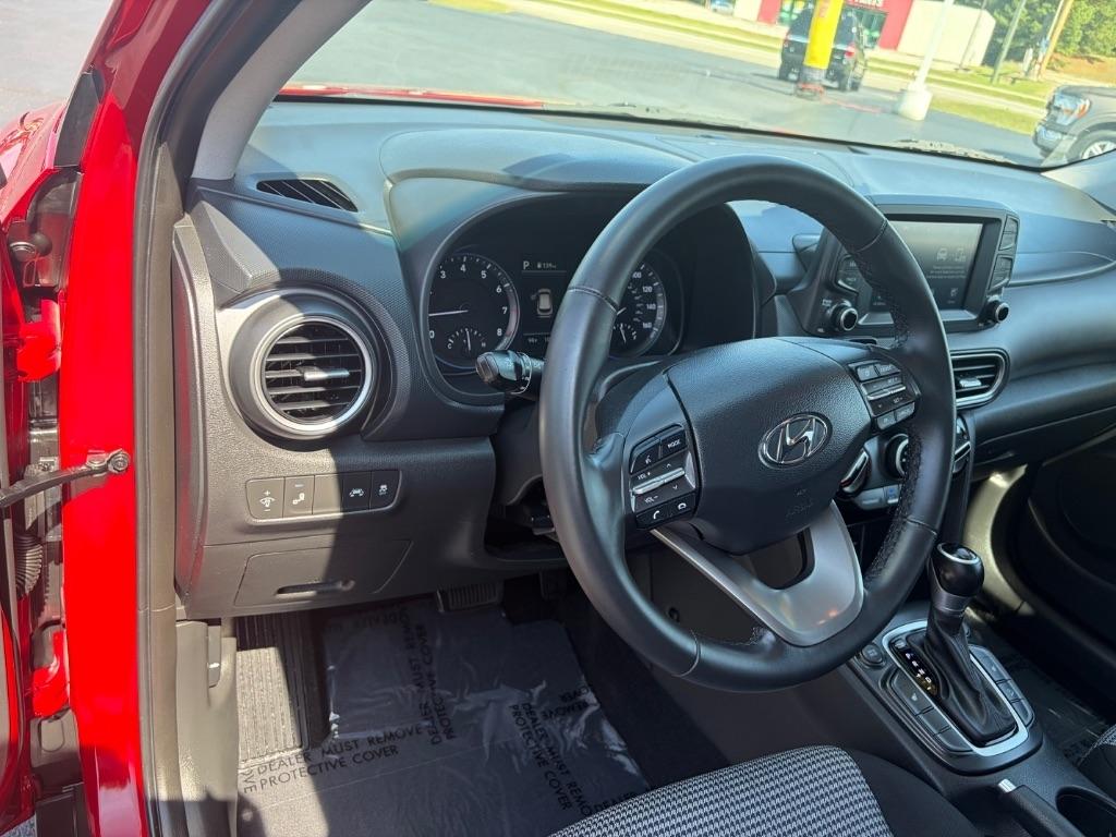 Hyundai Kona SEL Auto AWD 2021