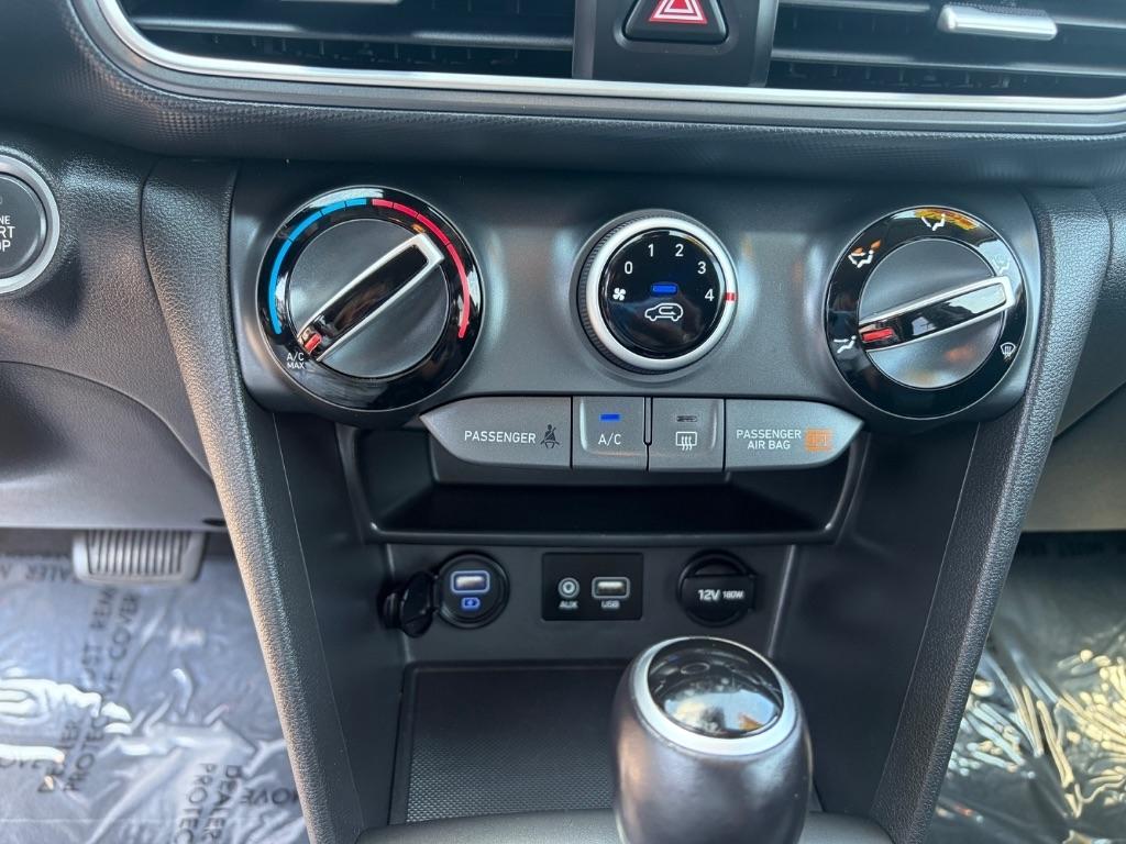 Hyundai Kona SEL Auto AWD 2021