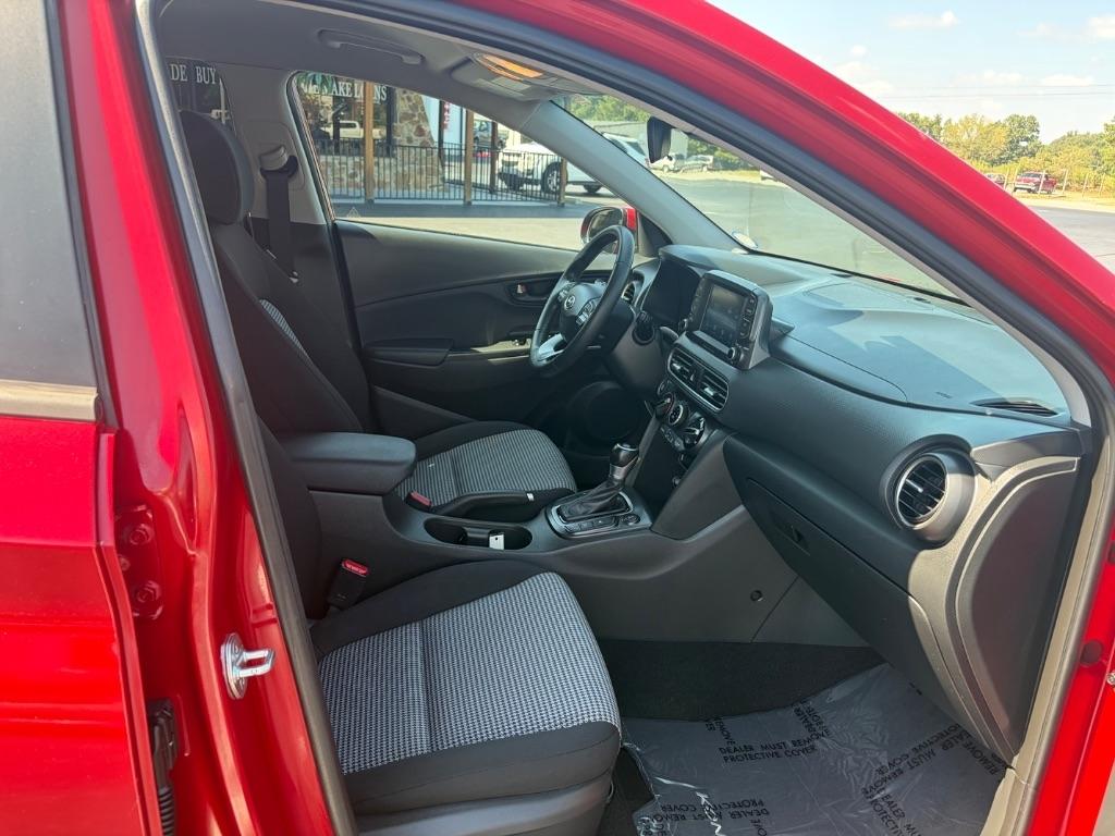 Hyundai Kona SEL Auto AWD 2021