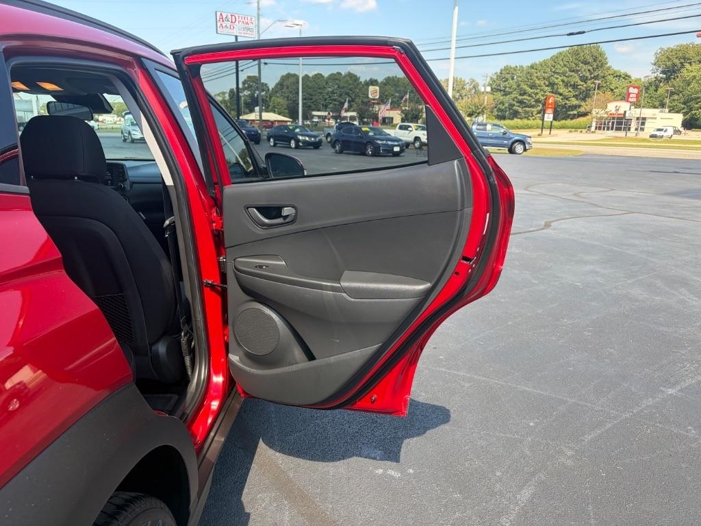 Hyundai Kona SEL Auto AWD 2021
