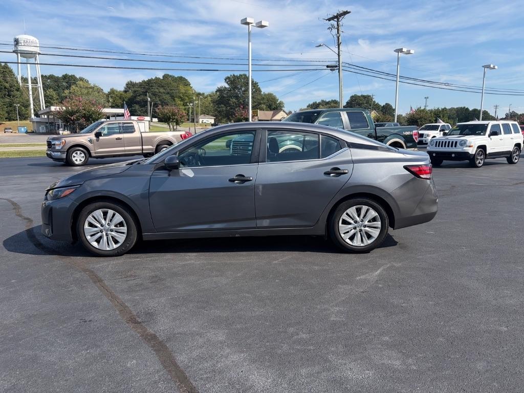 Nissan Sentra S CVT 2024