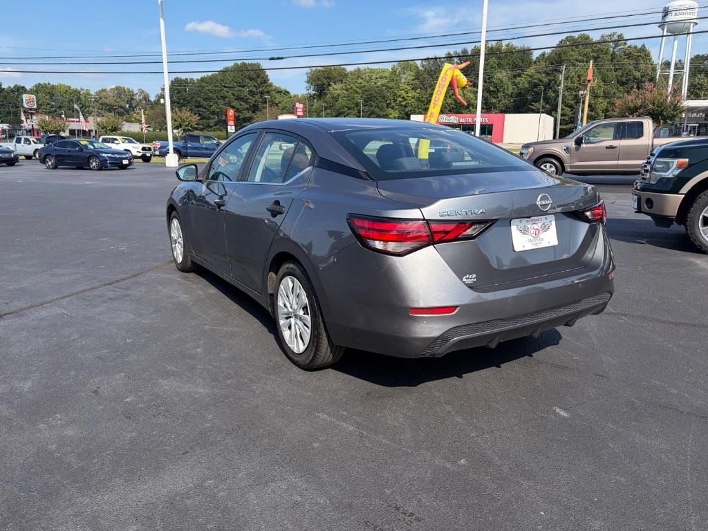 Nissan Sentra S CVT 2024