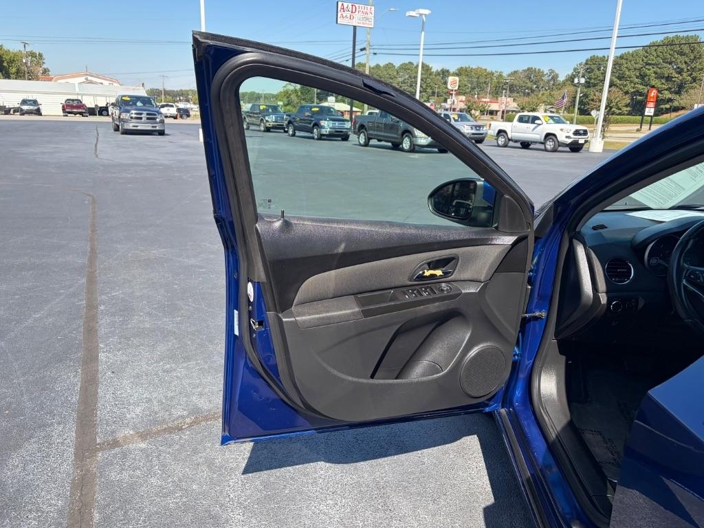 Chevrolet Cruze 4dr Sdn LT w/1LT 2012