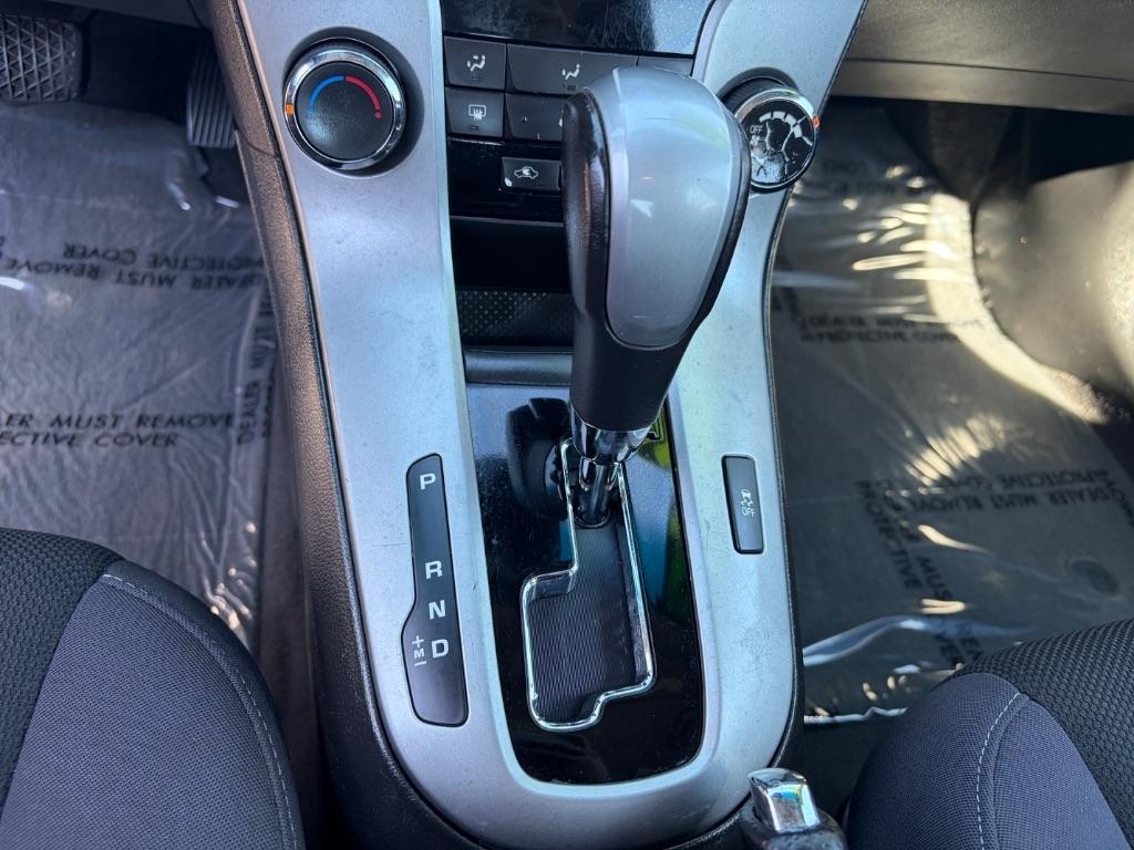 Chevrolet Cruze 4dr Sdn LT w/1LT 2012