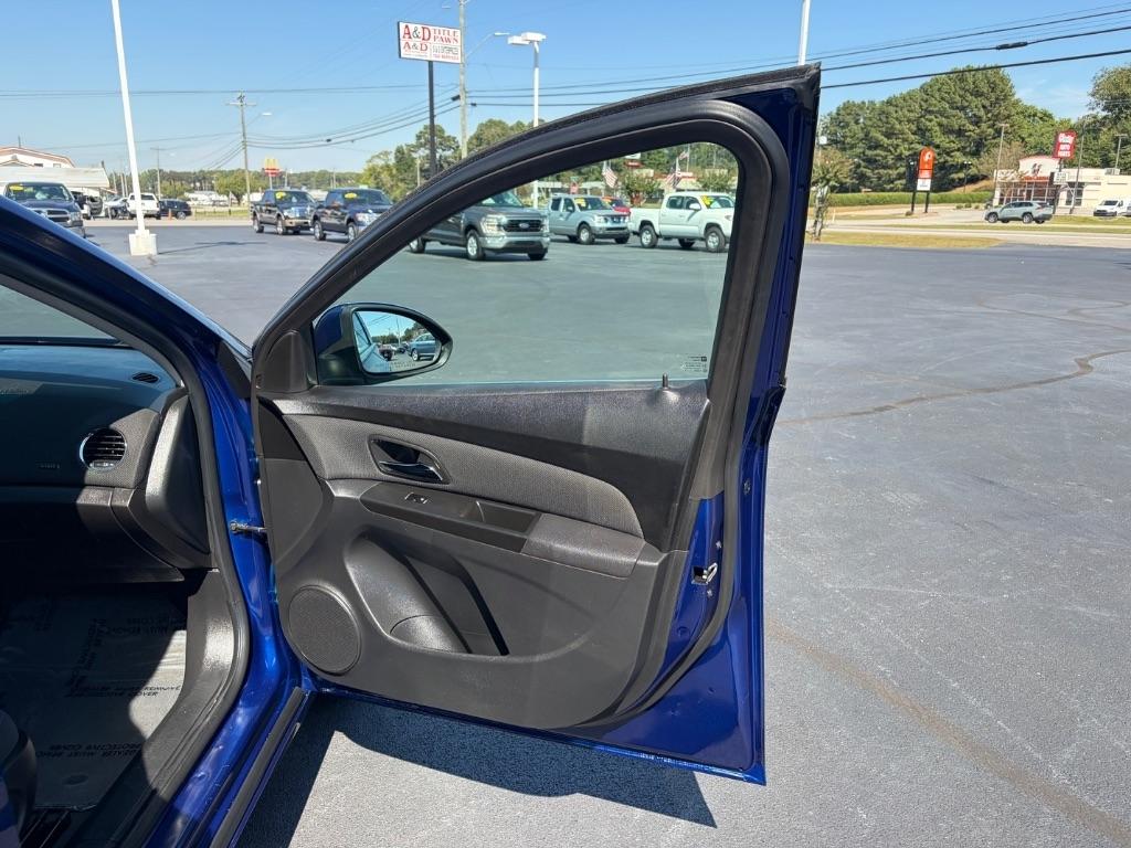 Chevrolet Cruze 4dr Sdn LT w/1LT 2012