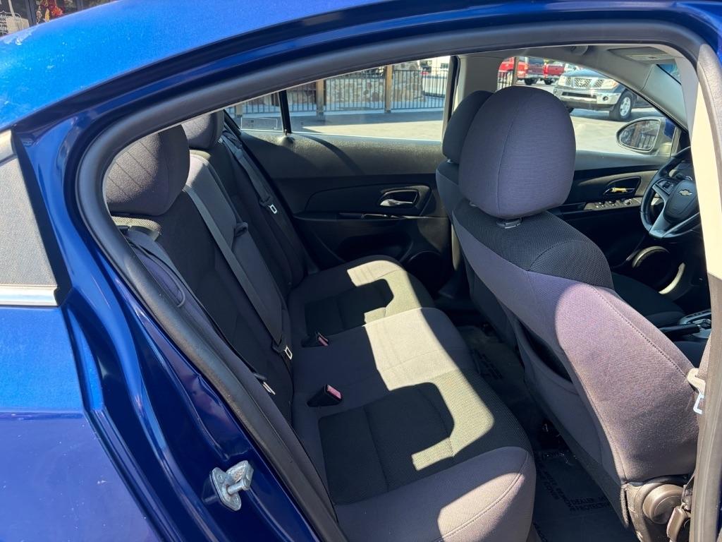 Chevrolet Cruze 4dr Sdn LT w/1LT 2012