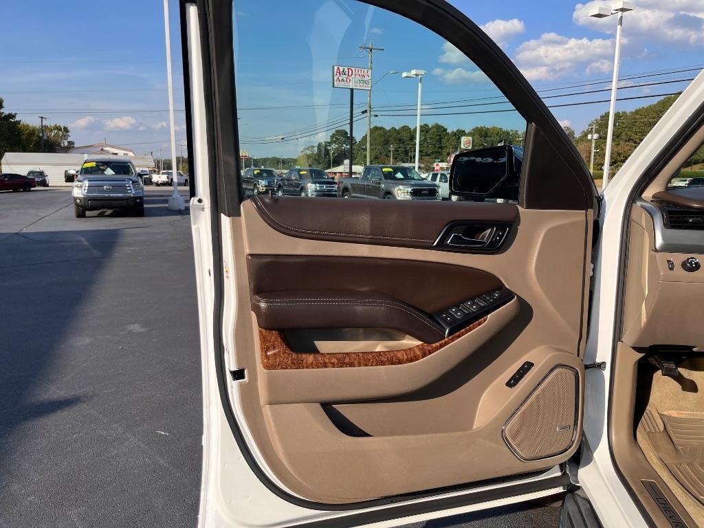 Chevrolet Suburban 2WD 4dr LTZ 2015