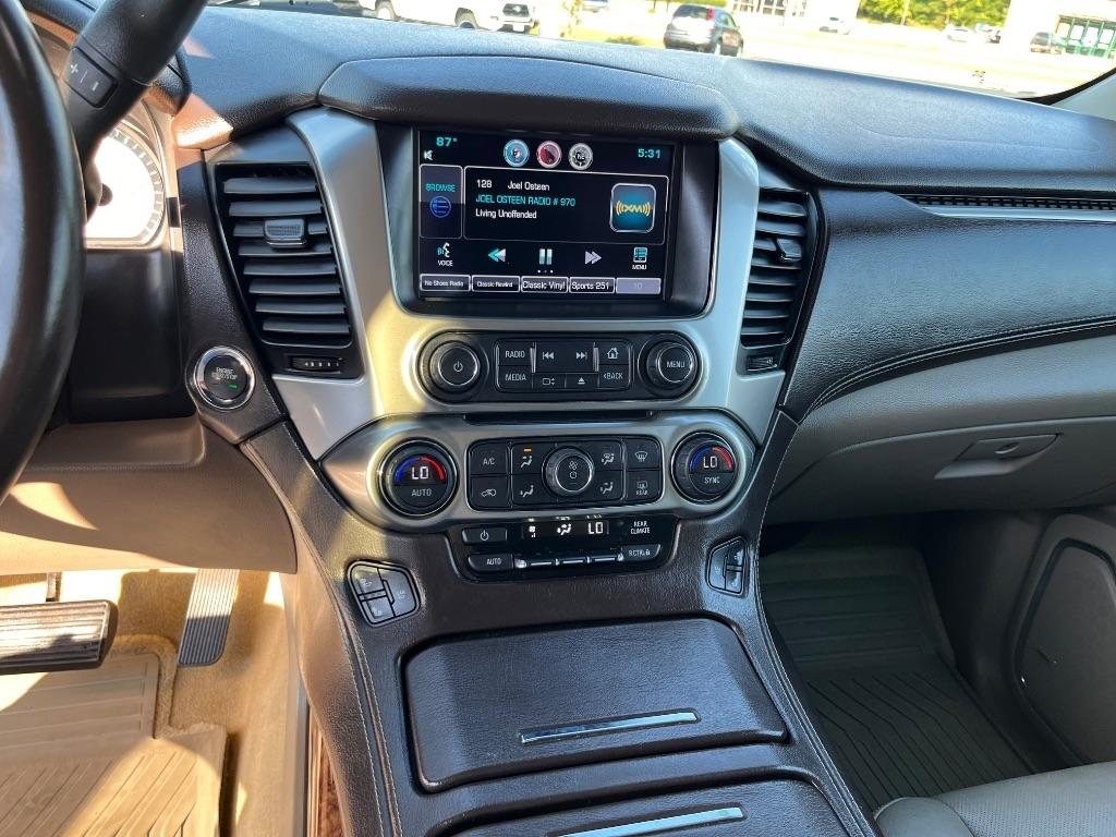 Chevrolet Suburban 2WD 4dr LTZ 2015
