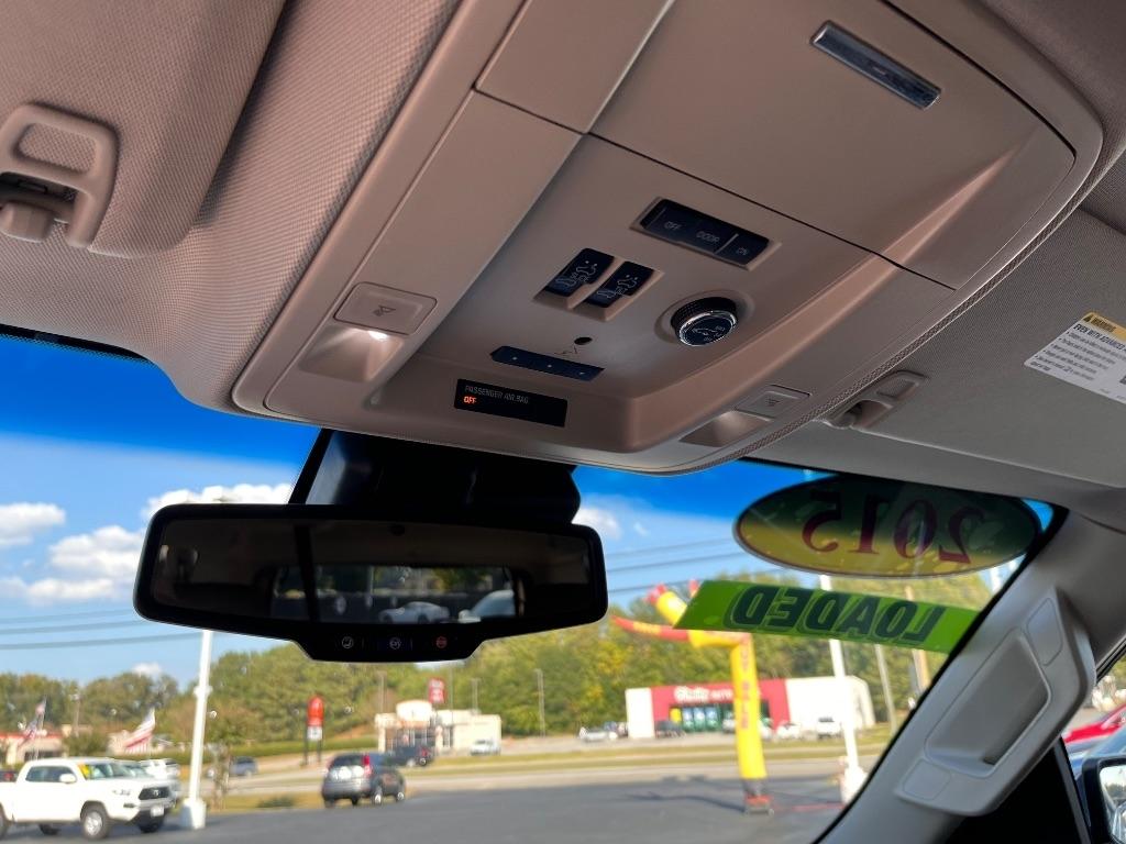 Chevrolet Suburban 2WD 4dr LTZ 2015