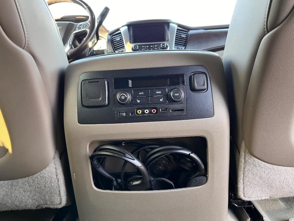 Chevrolet Suburban 2WD 4dr LTZ 2015