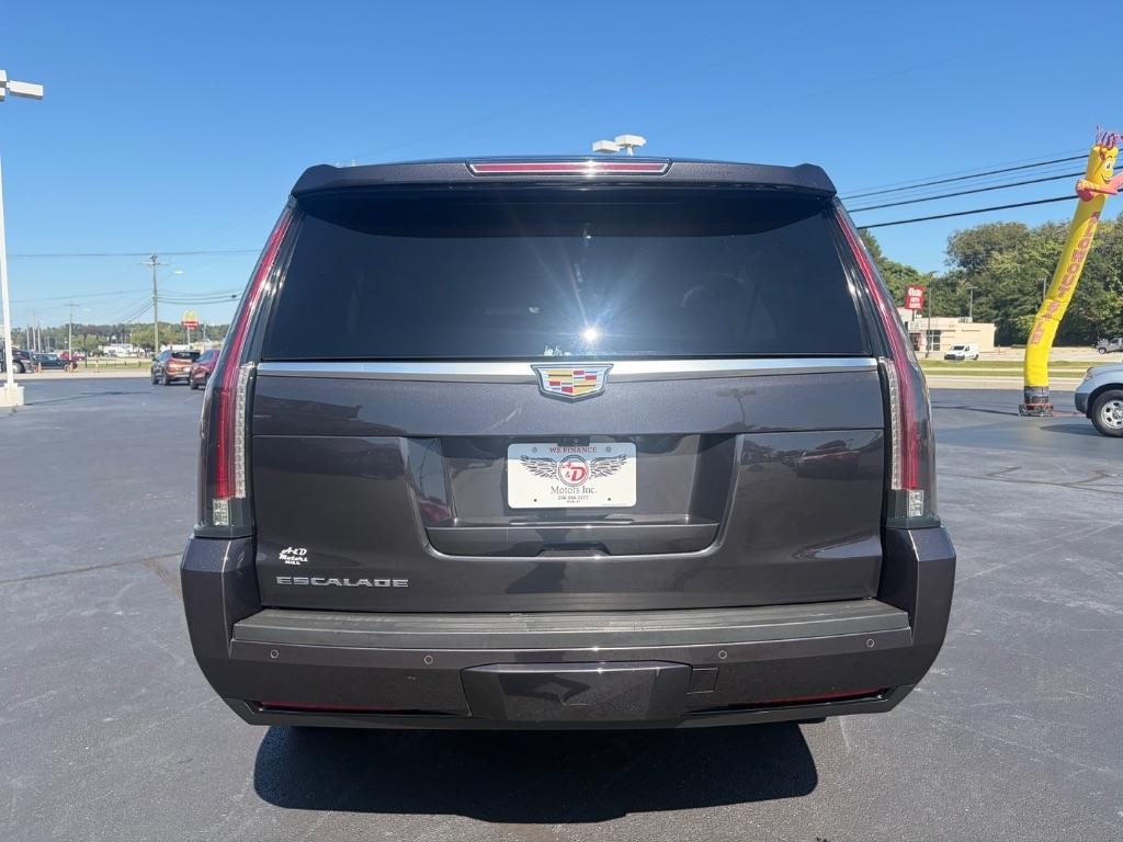 Cadillac Escalade ESV 2WD 4dr Premium Luxury 2018
