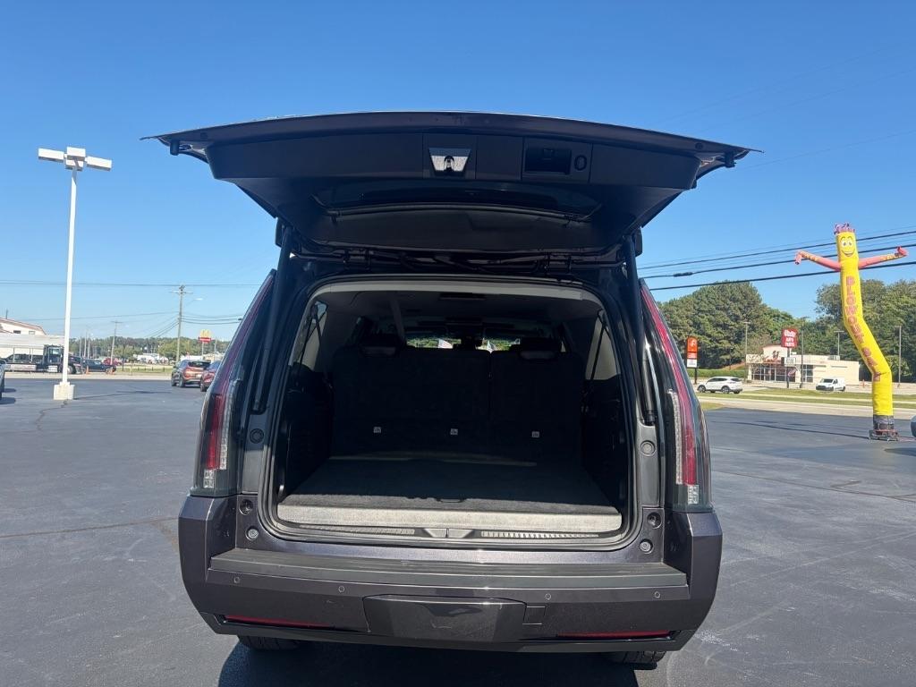 Cadillac Escalade ESV 2WD 4dr Premium Luxury 2018