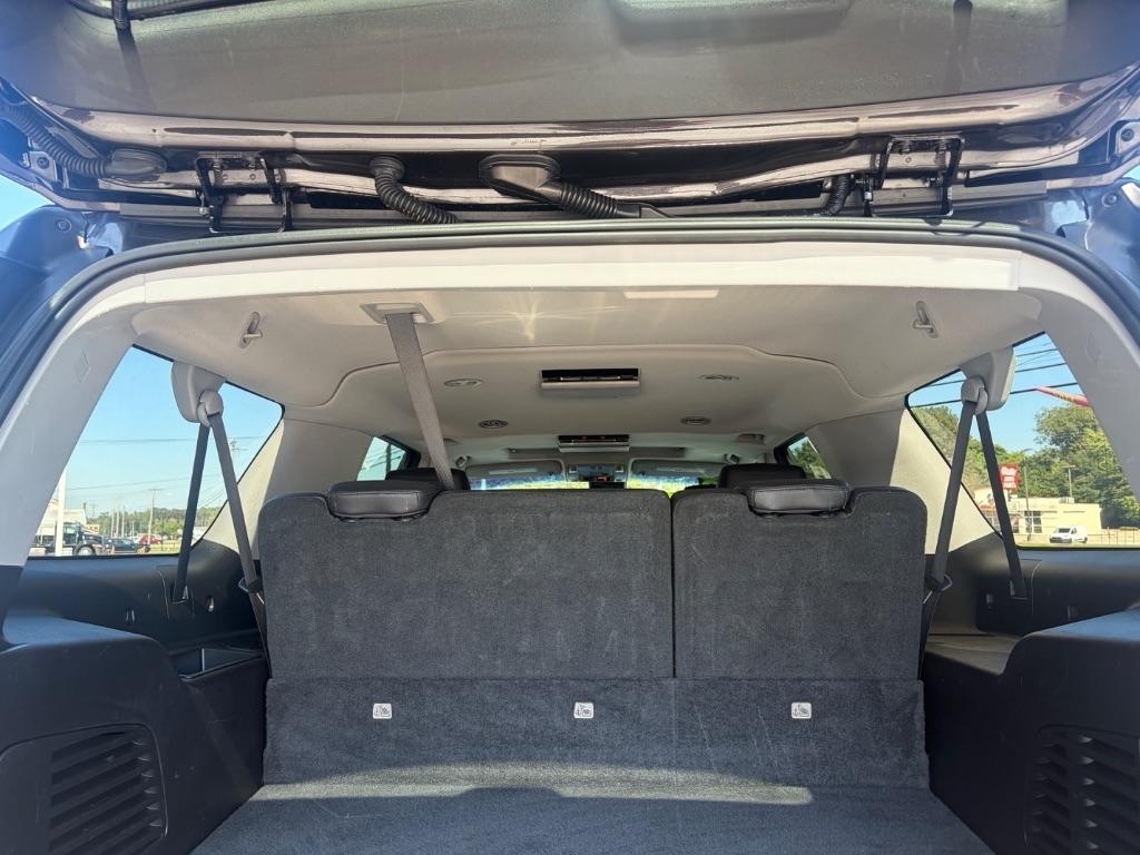 Cadillac Escalade ESV 2WD 4dr Premium Luxury 2018