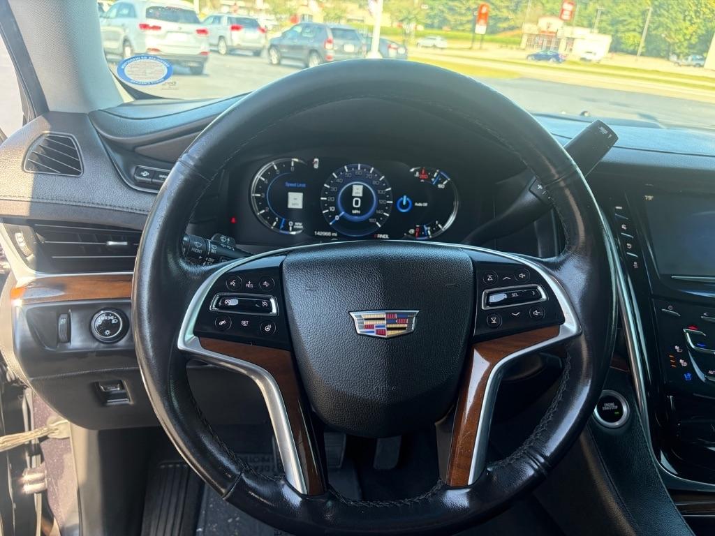 Cadillac Escalade ESV 2WD 4dr Premium Luxury 2018