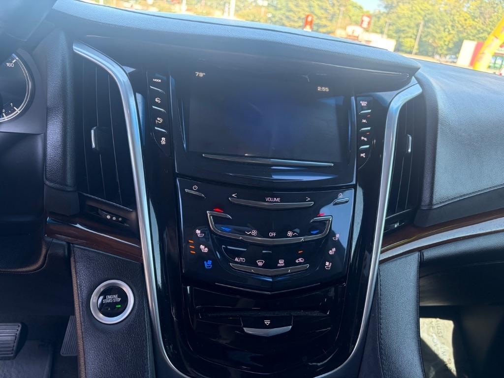 Cadillac Escalade ESV 2WD 4dr Premium Luxury 2018