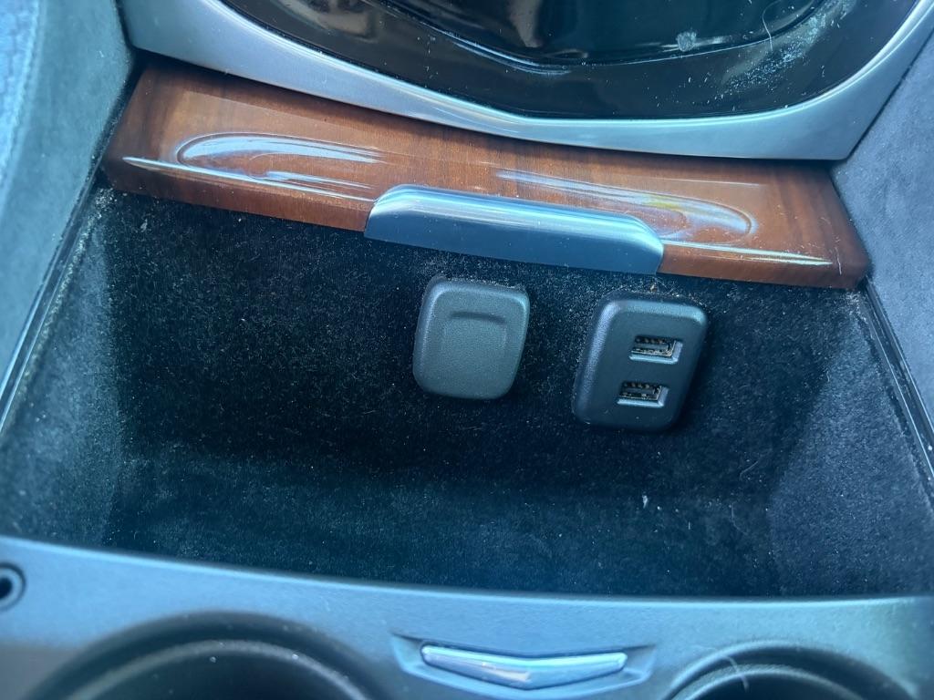 Cadillac Escalade ESV 2WD 4dr Premium Luxury 2018