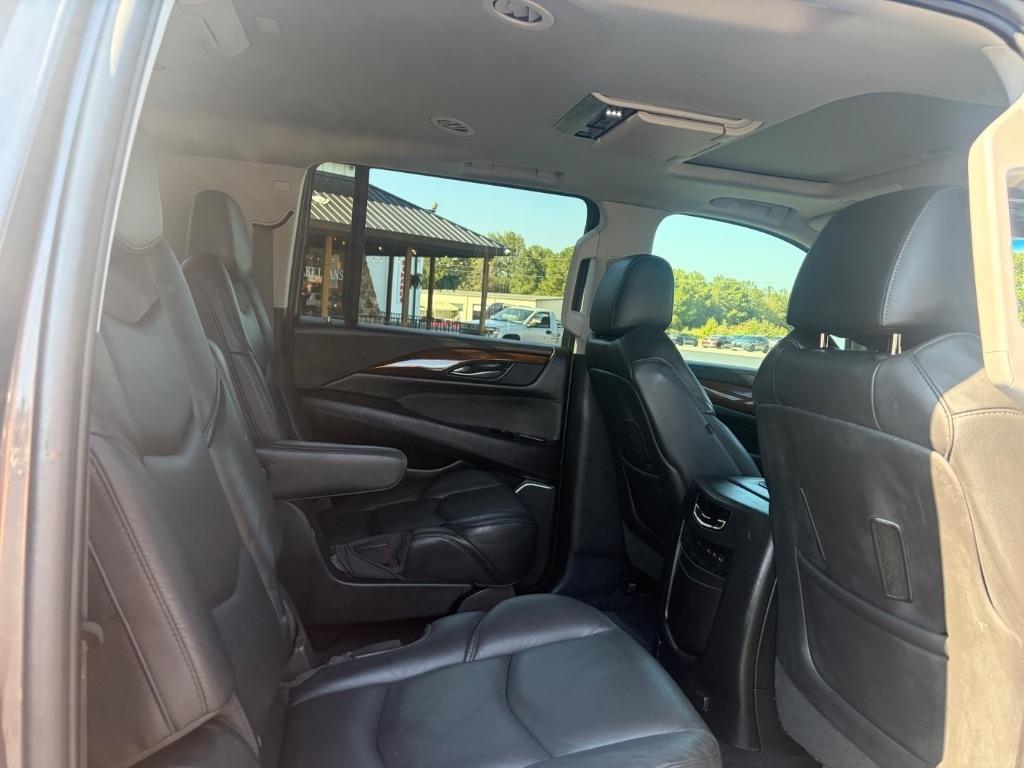 Cadillac Escalade ESV 2WD 4dr Premium Luxury 2018