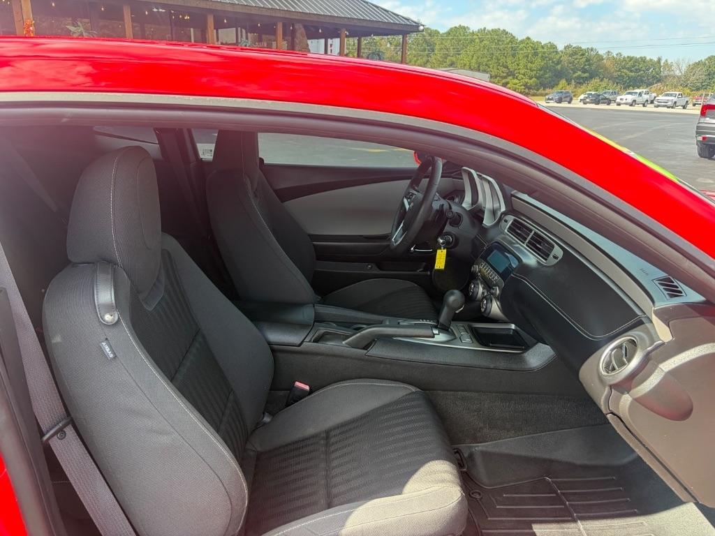 Chevrolet Camaro 2dr Cpe LS w/2LS 2015