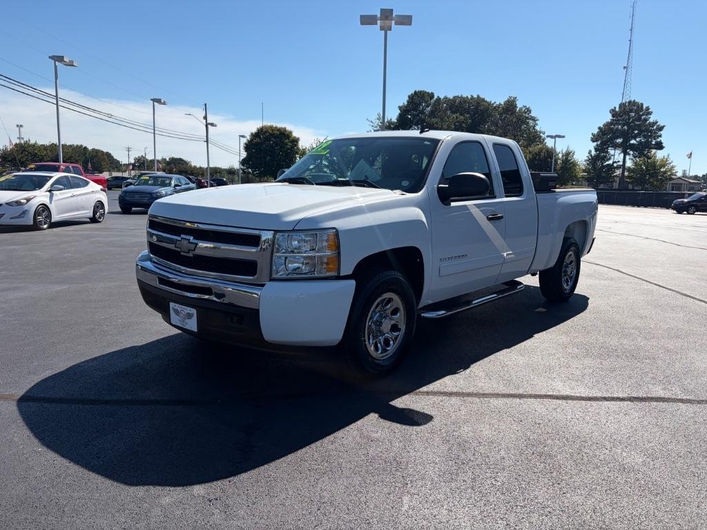 Chevrolet Silverado 1500 2WD Ext Cab 143.5" LS 2009