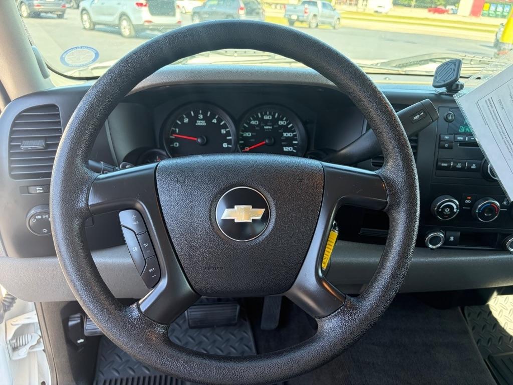 Chevrolet Silverado 1500 2WD Ext Cab 143.5" LS 2009
