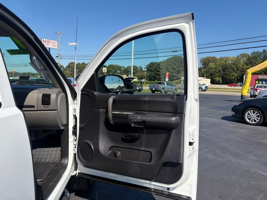Chevrolet Silverado 1500 2WD Ext Cab 143.5" LS 2009