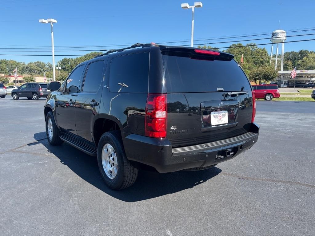 Chevrolet Tahoe 2WD 4dr 1500 LT 2011