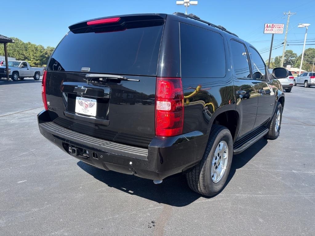 Chevrolet Tahoe 2WD 4dr 1500 LT 2011