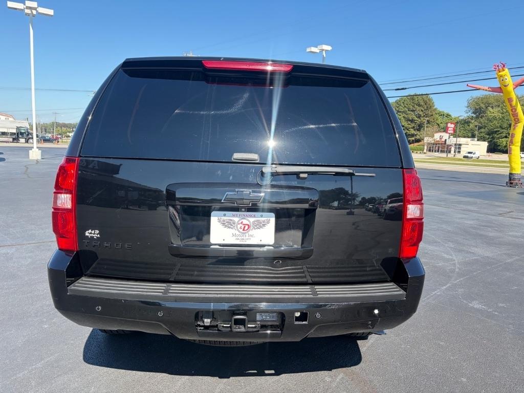 Chevrolet Tahoe 2WD 4dr 1500 LT 2011