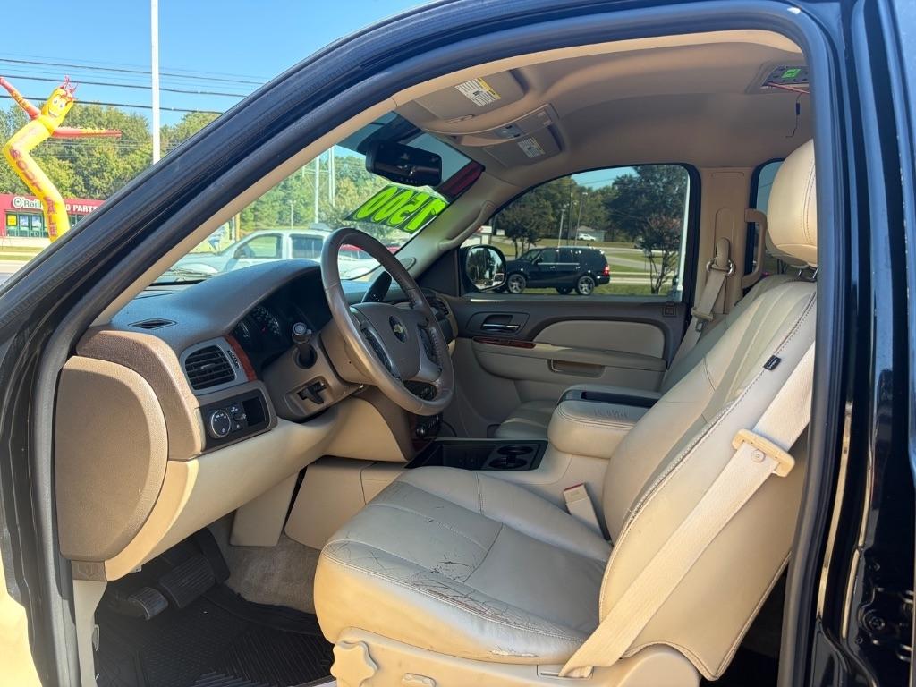 Chevrolet Tahoe 2WD 4dr 1500 LT 2011