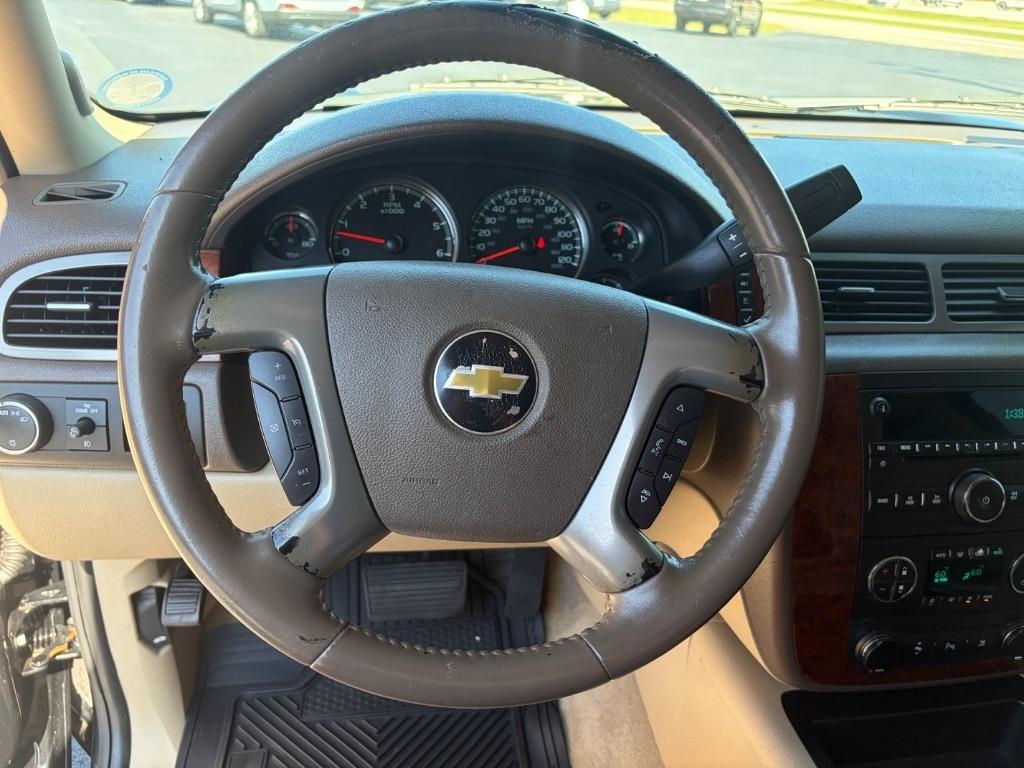Chevrolet Tahoe 2WD 4dr 1500 LT 2011