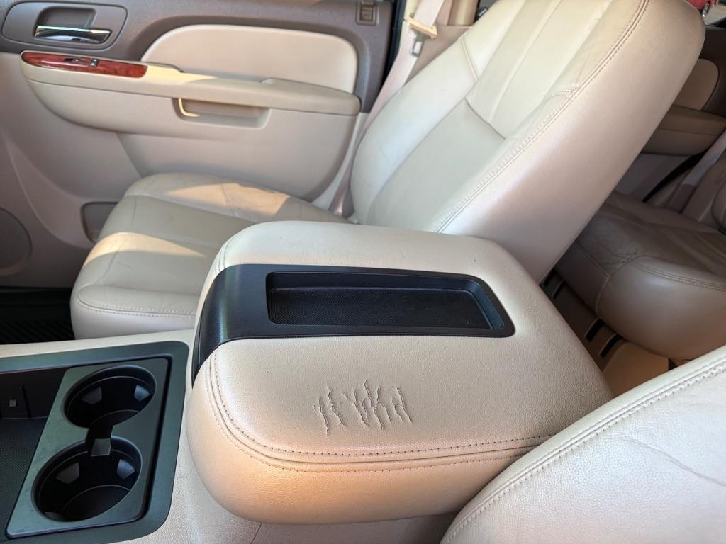 Chevrolet Tahoe 2WD 4dr 1500 LT 2011
