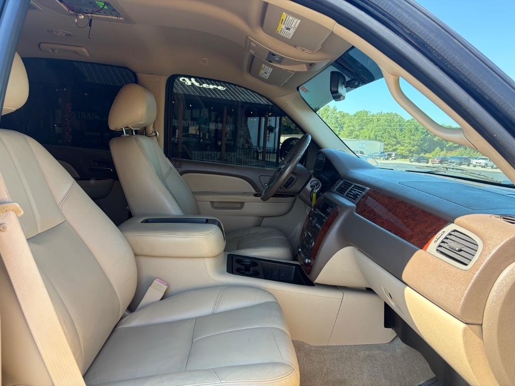 Chevrolet Tahoe 2WD 4dr 1500 LT 2011