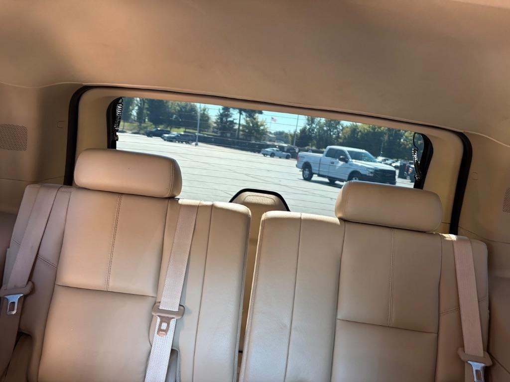 Chevrolet Tahoe 2WD 4dr 1500 LT 2011