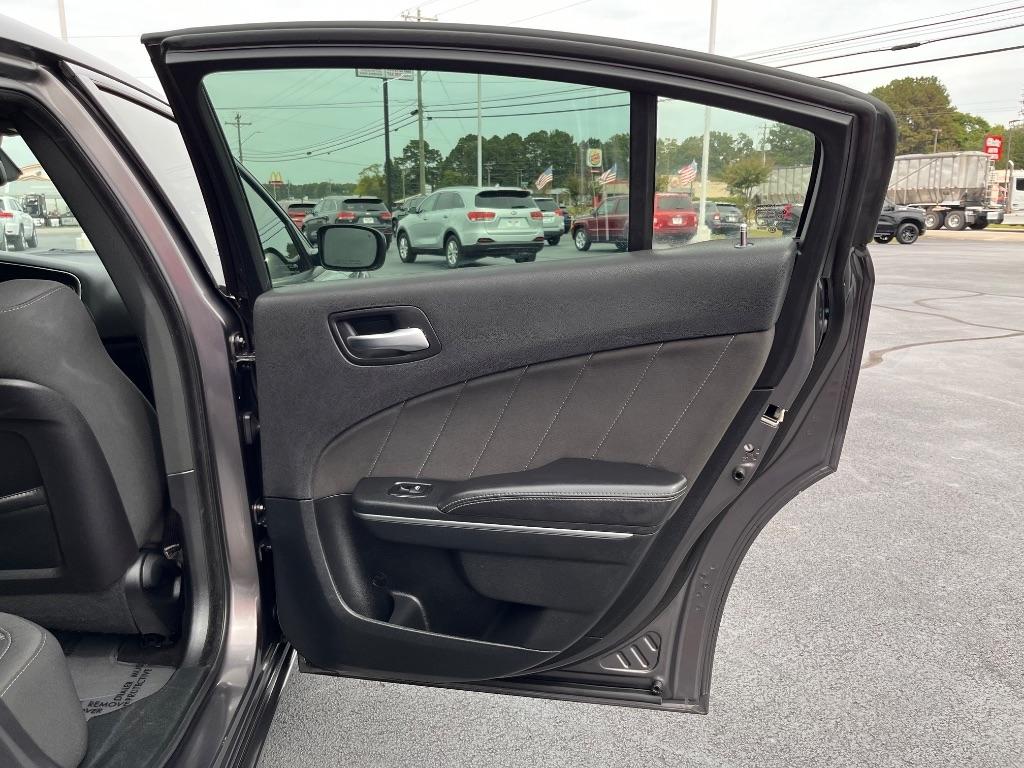 Dodge Charger SXT Plus RWD 2018